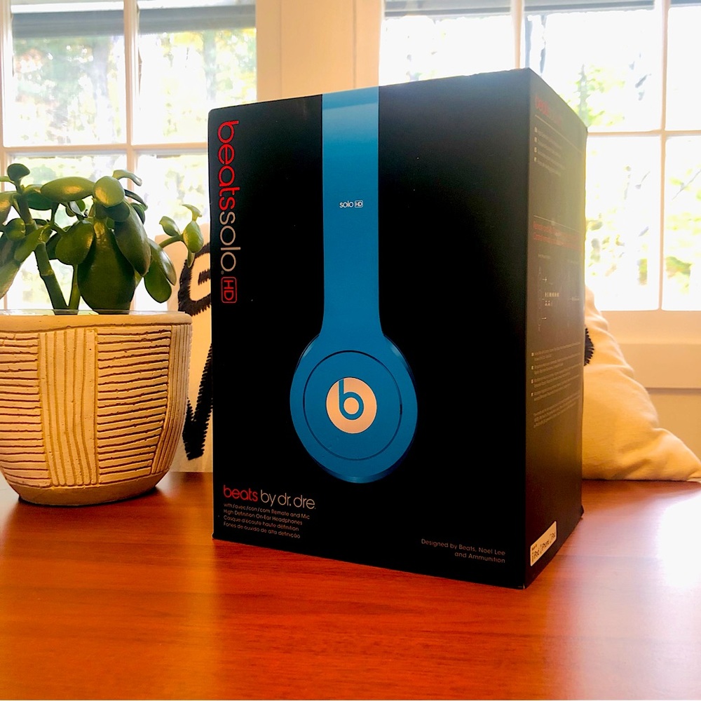 NIB/NWT - Beats by, Dre - Solo HD